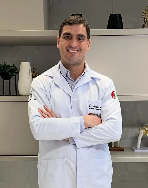 Dr. Everton Vasconcelos